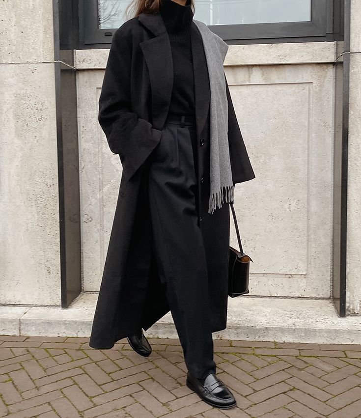 역시 검정 코트는 배신하지 않아유아차에 있던 아기가 사라짐.gif | 인스티즈