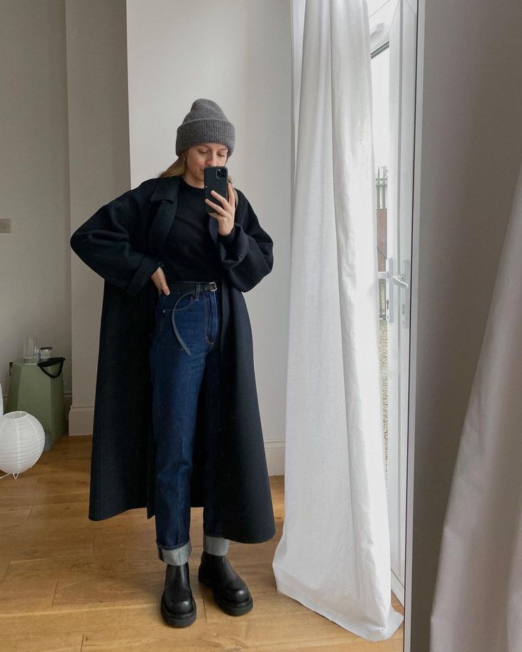 역시 검정 코트는 배신하지 않아유아차에 있던 아기가 사라짐.gif | 인스티즈