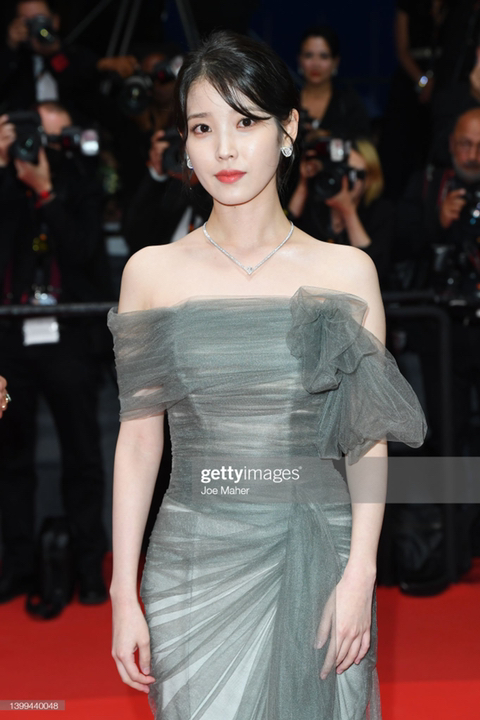 칸 영화제 레드카펫 아이유 | 인스티즈