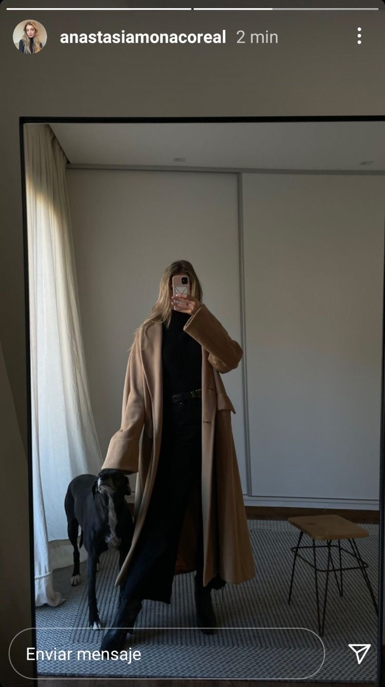 코트가 수북하니 베이지인지 카멜인지 긴가민가하게 만드는.. | 인스티즈