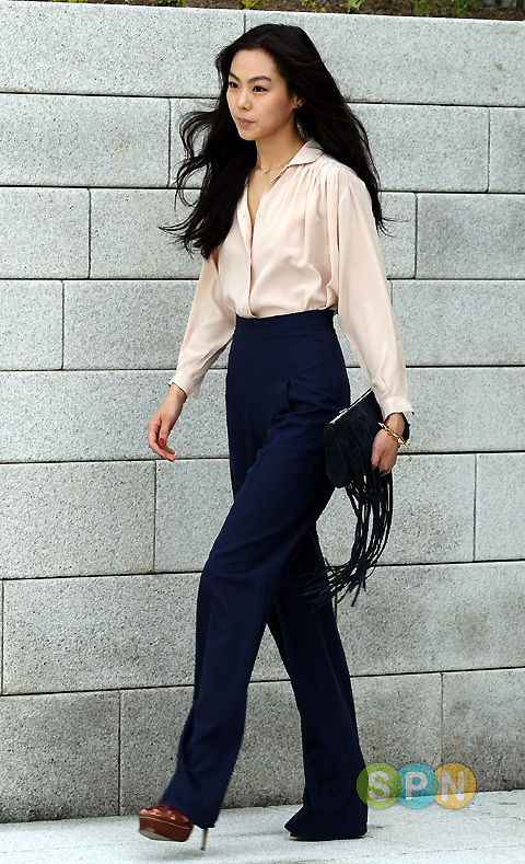 아직까지 레전드로 회자되는 11년전 하객룩.jpg | 인스티즈