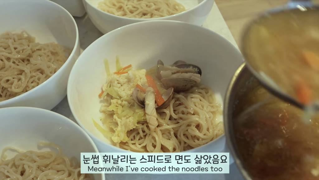 캐나다 살면서 한국음식 알차게 해먹는 유튜버 | 인스티즈