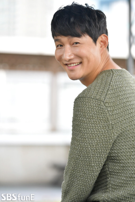 본인 출연영화,드라마 본 사람들에게 댓글 달다 핸드폰 터졌다는 배우 | 인스티즈