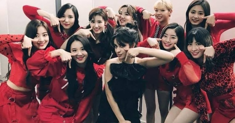 몇달 전 트위터를 핫하게 달궜던 '아이돌 세계관 붕괴 조합 모음' | 인스티즈