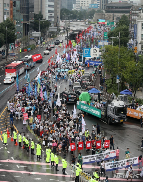 매주 열리는데도 모르는 사람많은 윤석열 퇴진시위 | 인스티즈