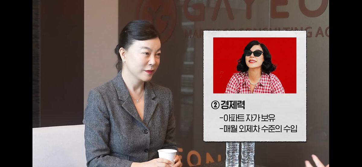 혼자 사는 게 너무 좋아서 가끔 자다가도 웃는다는 최화정.jpg | 인스티즈