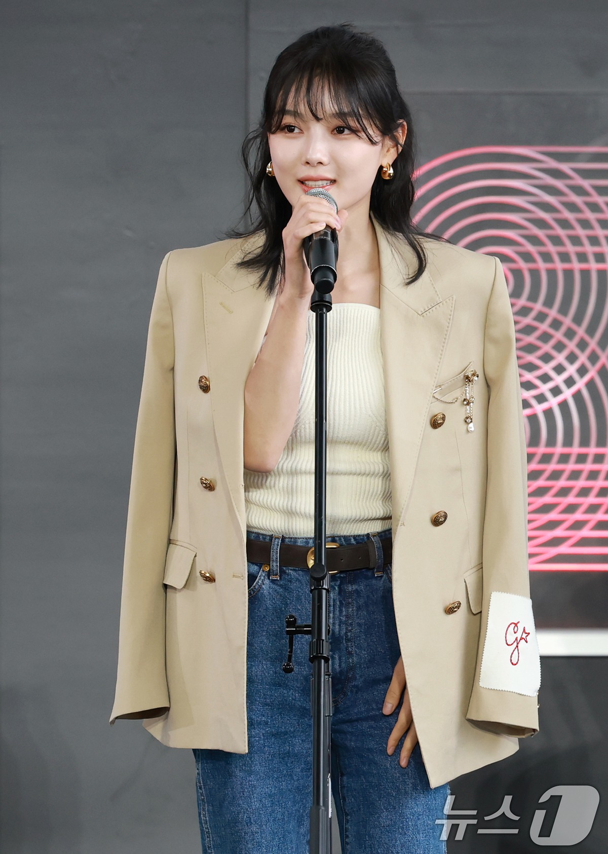 [포토] 오늘 부산국제영화제 '친애하는 X' 야외무대인사 김유정 | 인스티즈