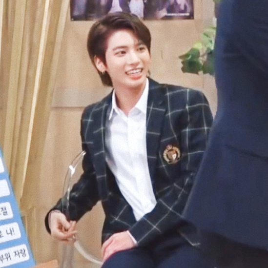 팔짱 낀다고 친해졌다고 착각하면 안 되는 이유.jpg | 인스티즈