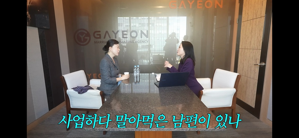 혼자 사는 게 너무 좋아서 가끔 자다가도 웃는다는 최화정.jpg | 인스티즈