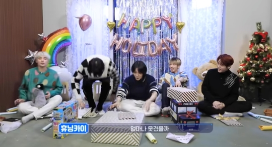 선물이 노트북 이라해서 서로 가지러고 싸운결과 | 인스티즈