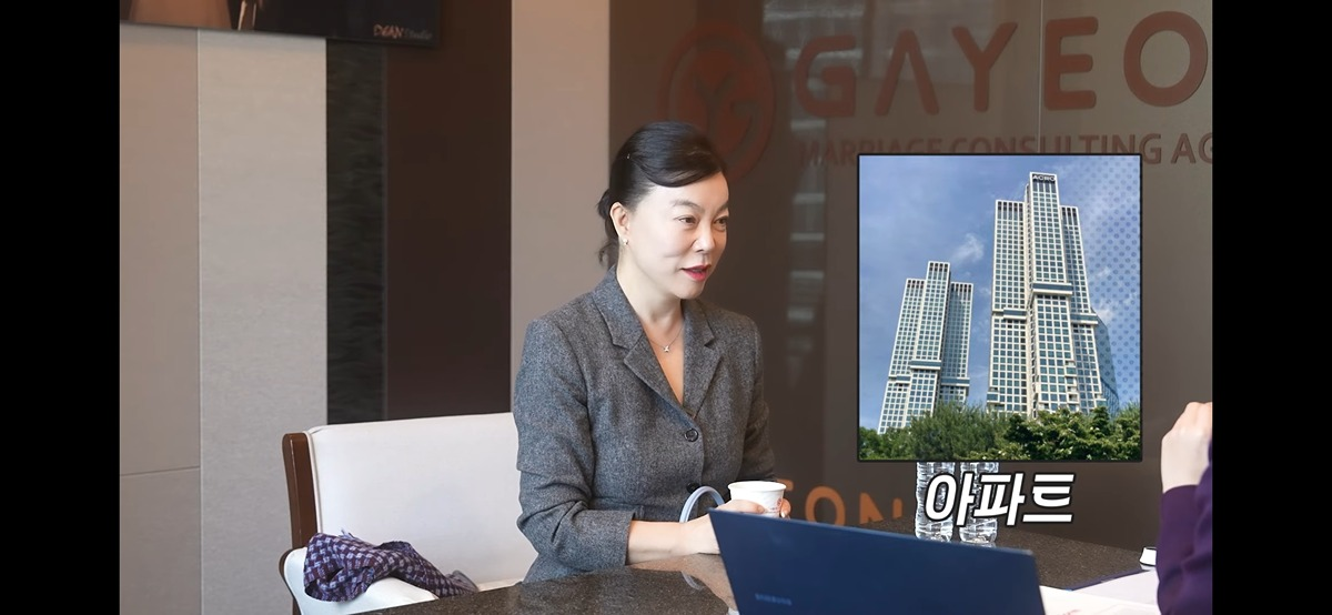 혼자 사는 게 너무 좋아서 가끔 자다가도 웃는다는 최화정.jpg | 인스티즈