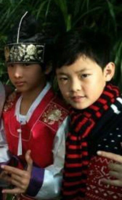 몇달 전 트위터를 핫하게 달궜던 '아이돌 세계관 붕괴 조합 모음' | 인스티즈