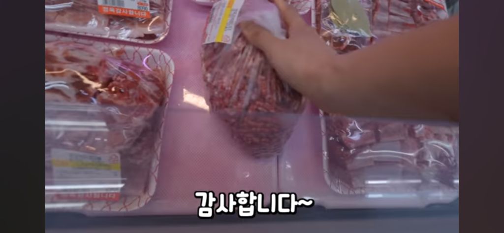 [웃소] 태훈이 고탱 주려고 만든 손만두 | 인스티즈