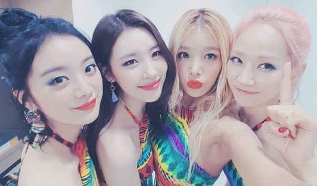 여자아이돌 제작자들에게 어느샌가 강박으로 자리잡힌 거 같은 공식 중 하나.jpg | 인스티즈