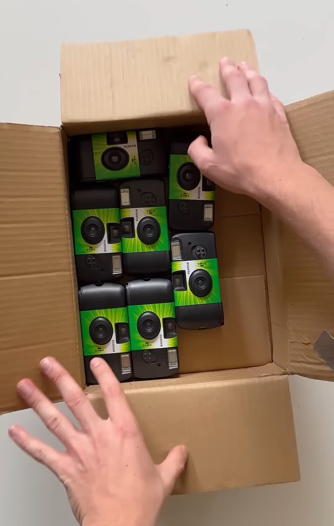 모르는 사람한테 필름카메라 주고 받은 사진들.jpg | 인스티즈