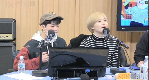 라디오에서 눈하나 깜빡않고 거짓말하는 샤이니 태민 | 인스티즈