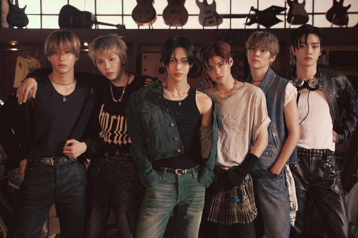 SM이 비슷한 시기에 신인그룹을 2팀이나 내보냈는데도 서로 팬층 파이를 안뺏어간 이유 | 인스티즈