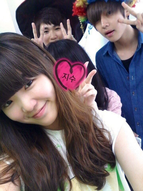 몇달 전 트위터를 핫하게 달궜던 '아이돌 세계관 붕괴 조합 모음' | 인스티즈