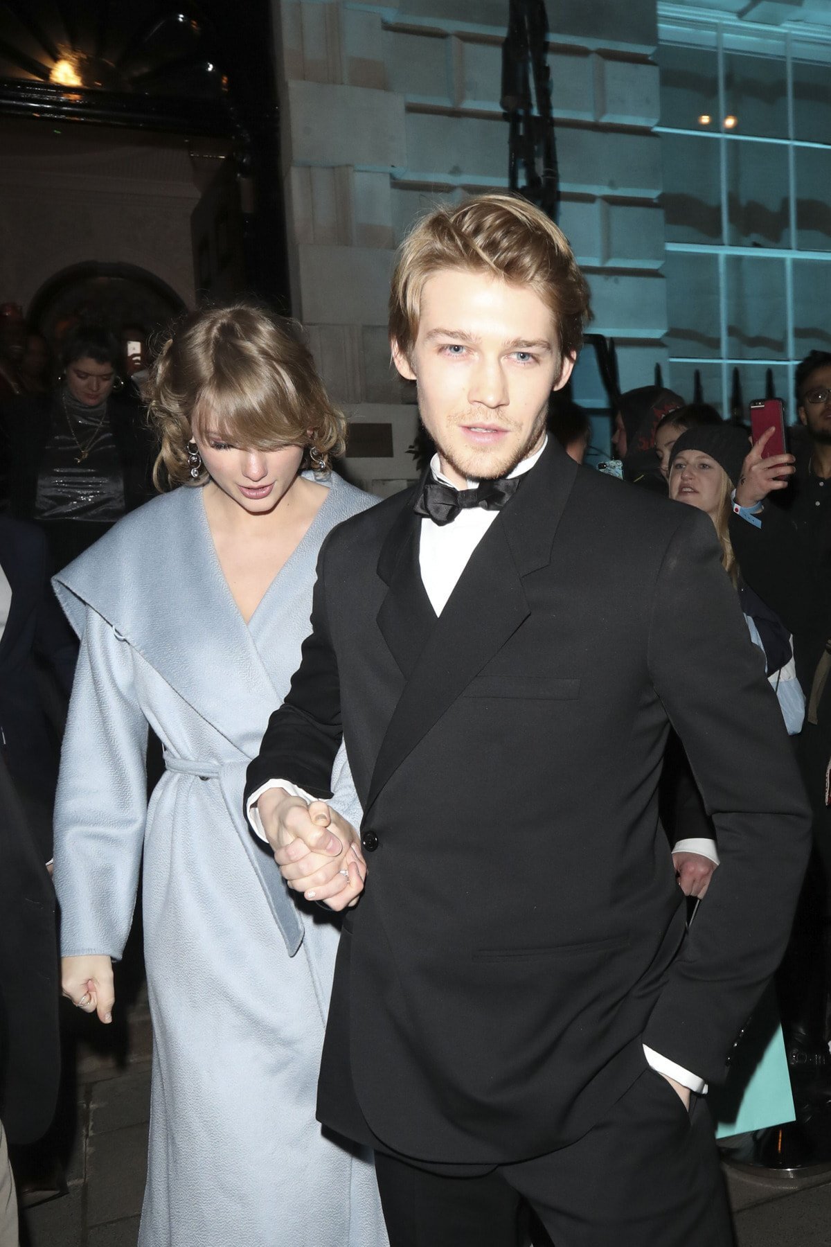 코트는 역시 비싼 게 짱이구나...하고 느낀 사진 | 인스티즈