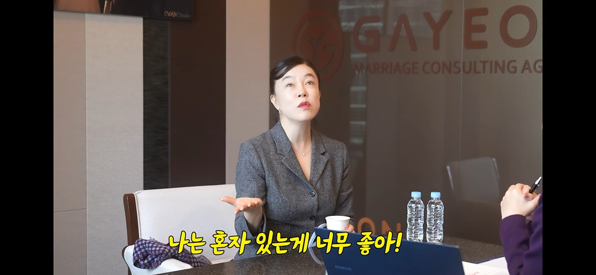 혼자 사는 게 너무 좋아서 가끔 자다가도 웃는다는 최화정.jpg | 인스티즈