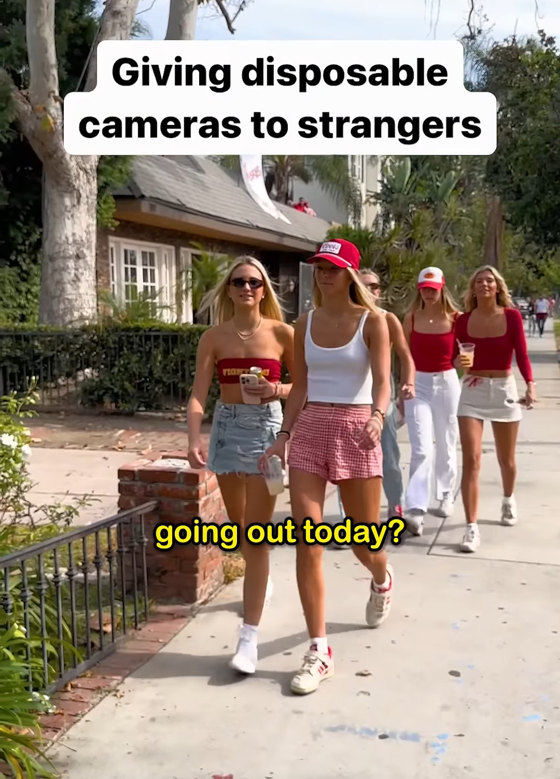 모르는 사람한테 필름카메라 주고 받은 사진들.jpg | 인스티즈