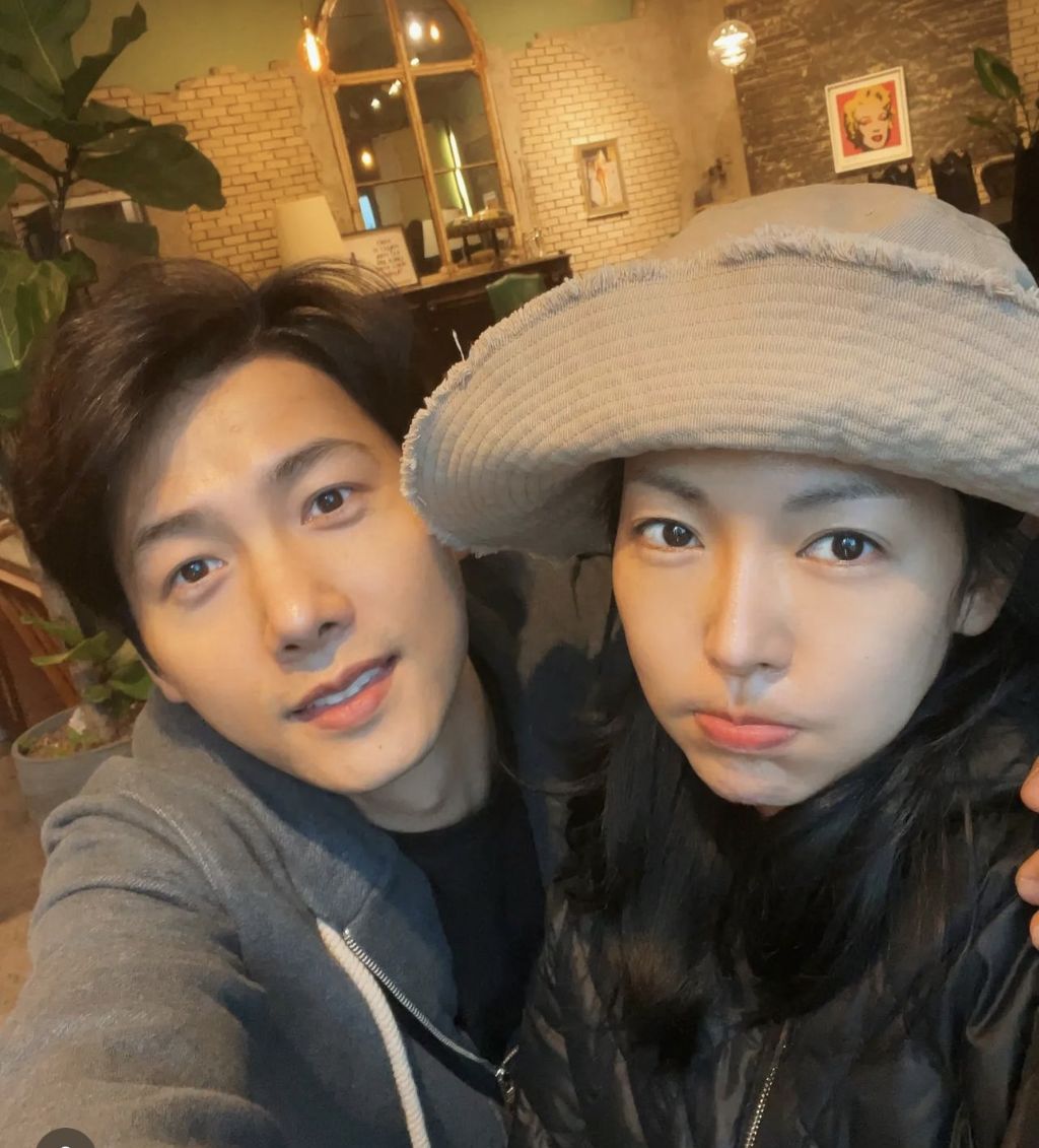 여전히 열심히 럽스타그램하는 부부 | 인스티즈