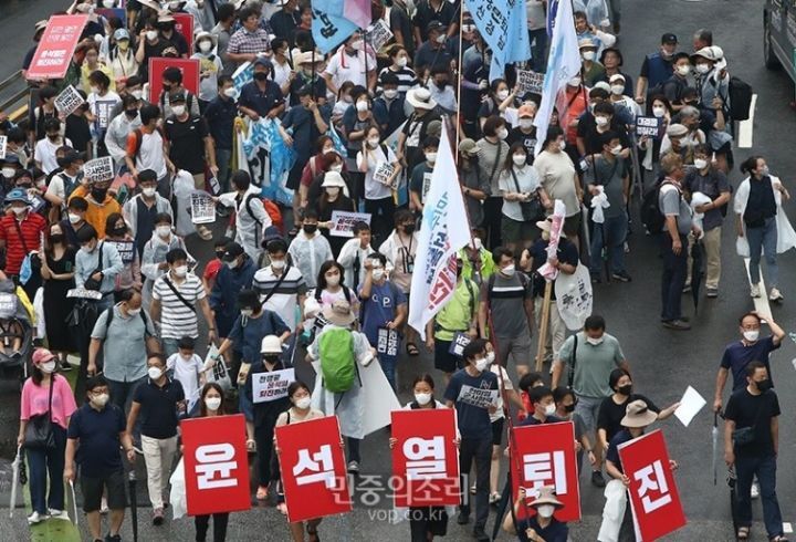매주 열리는데도 모르는 사람많은 윤석열 퇴진시위 | 인스티즈
