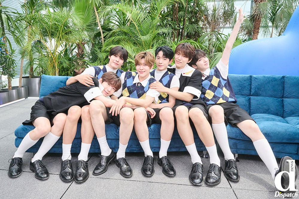 SM이 비슷한 시기에 신인그룹을 2팀이나 내보냈는데도 서로 팬층 파이를 안뺏어간 이유 | 인스티즈