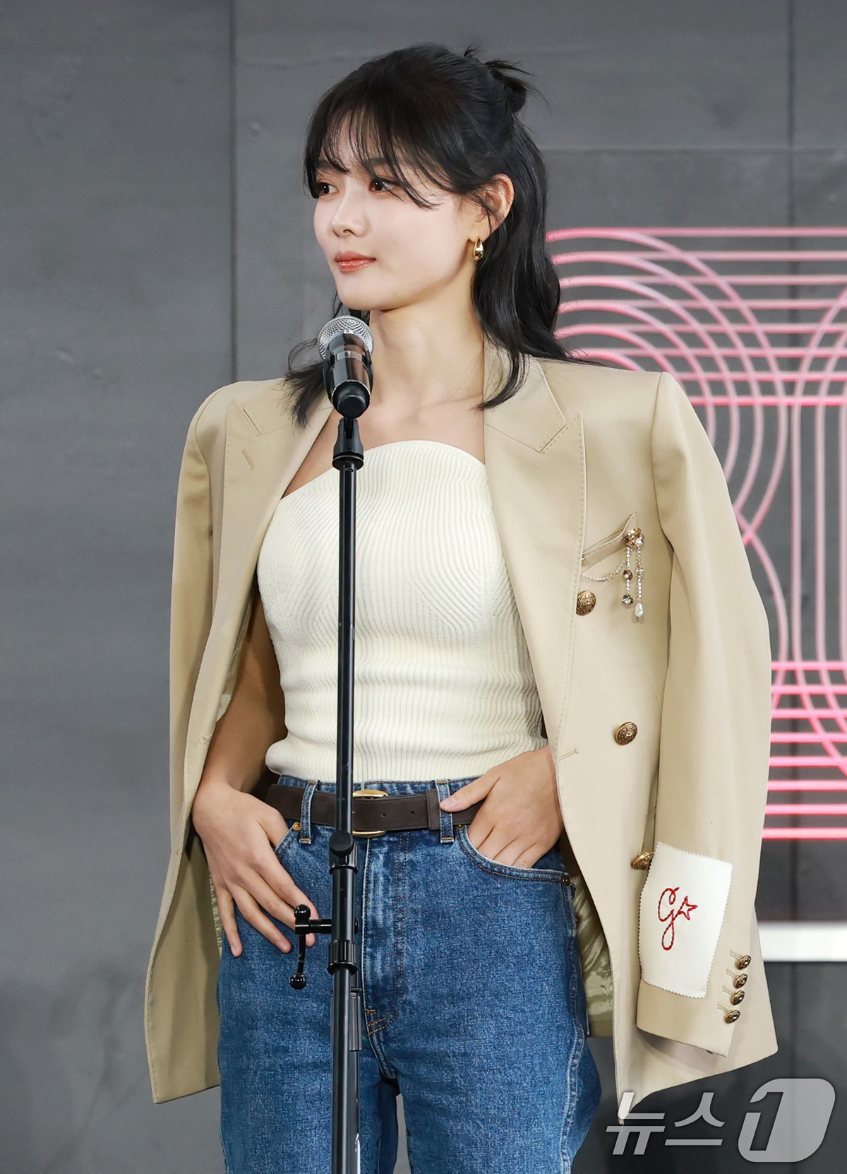 [포토] 오늘 부산국제영화제 '친애하는 X' 야외무대인사 김유정 | 인스티즈