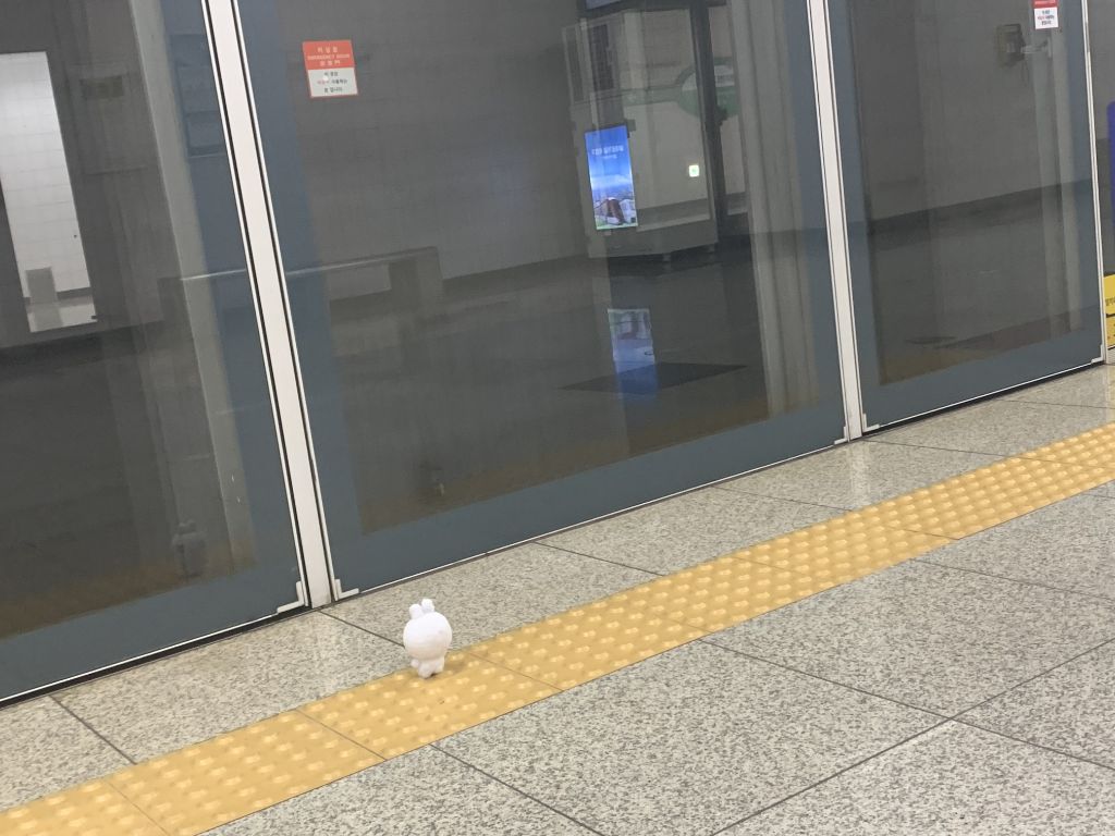 진짜 기 겁내 세보이는 인형 | 인스티즈