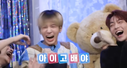 선물이 노트북 이라해서 서로 가지러고 싸운결과 | 인스티즈