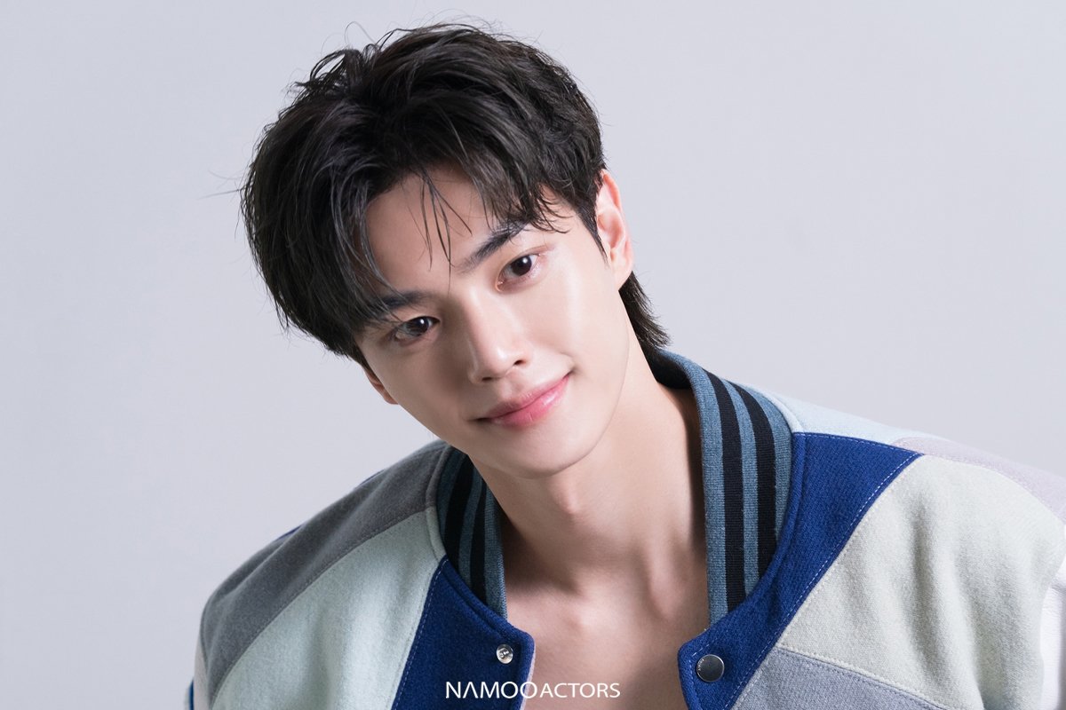 바로 내일(10월 1일) 전역하는 배우....JPG | 인스티즈