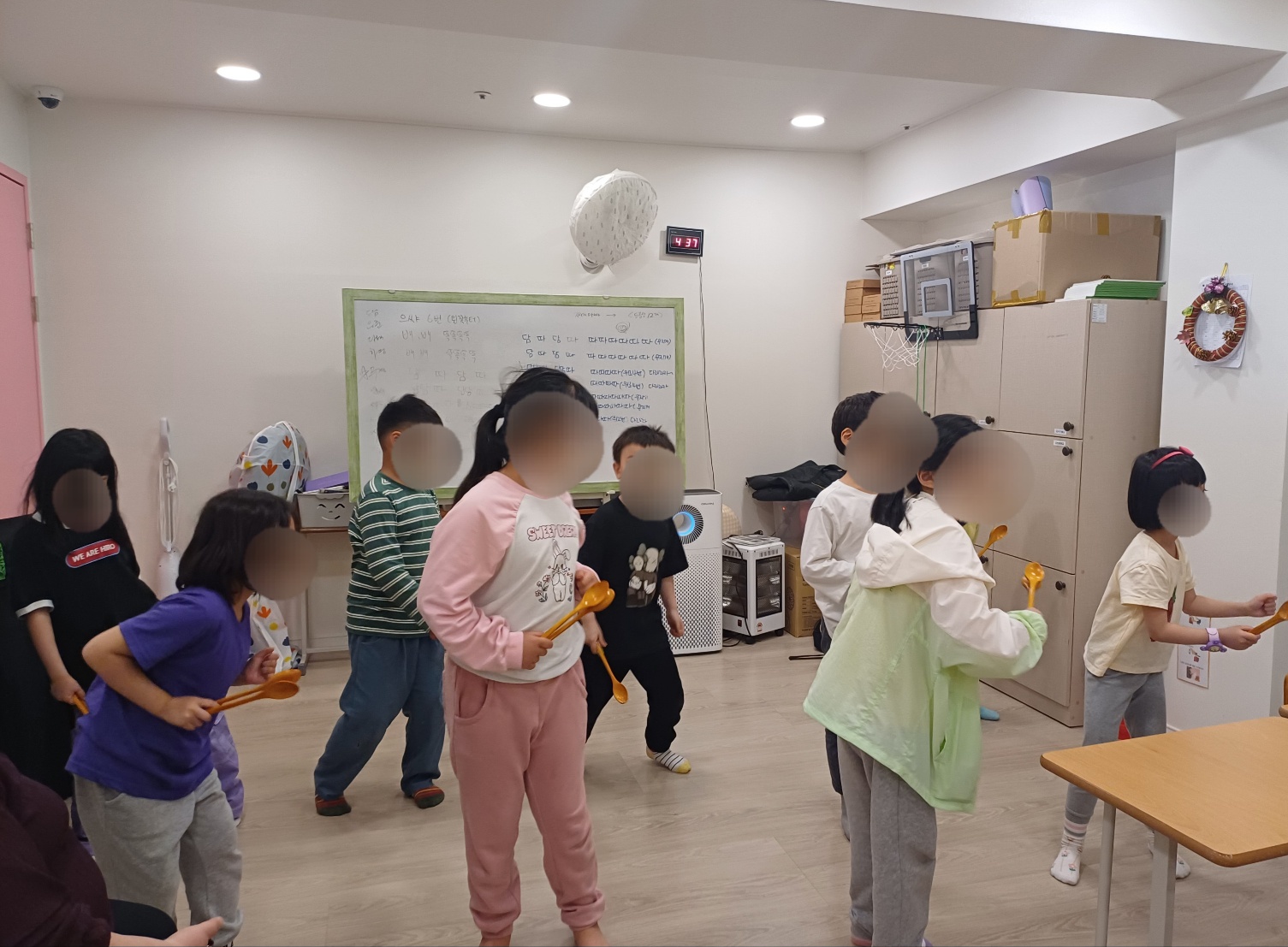 닐리리 이미지