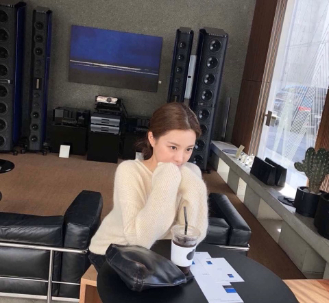 윤정 이미지