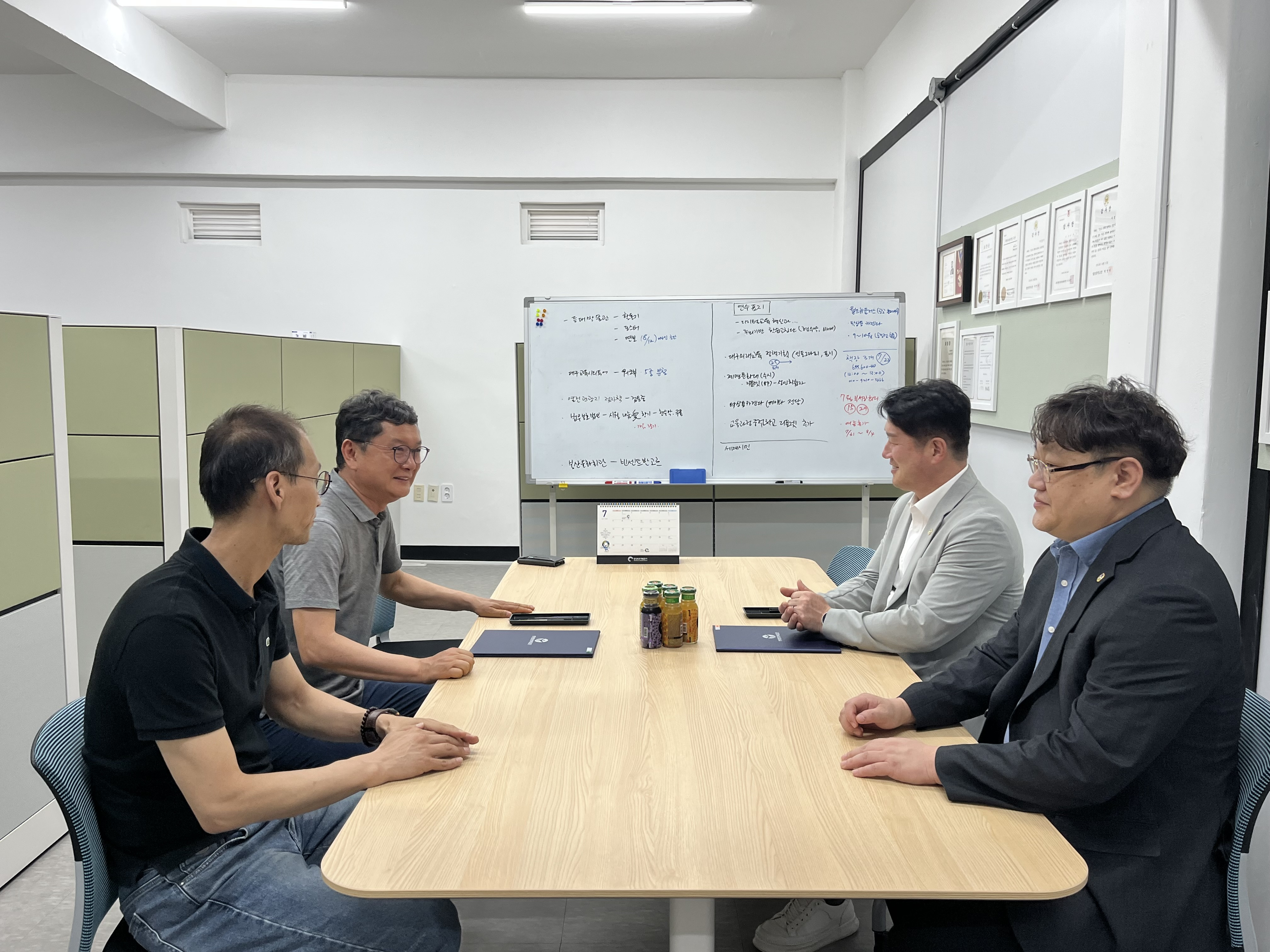 주월드 이미지