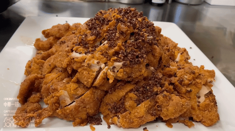 일본의 중식주방에서 만드는 화자오 후라이드 치킨.gif | 인스티즈