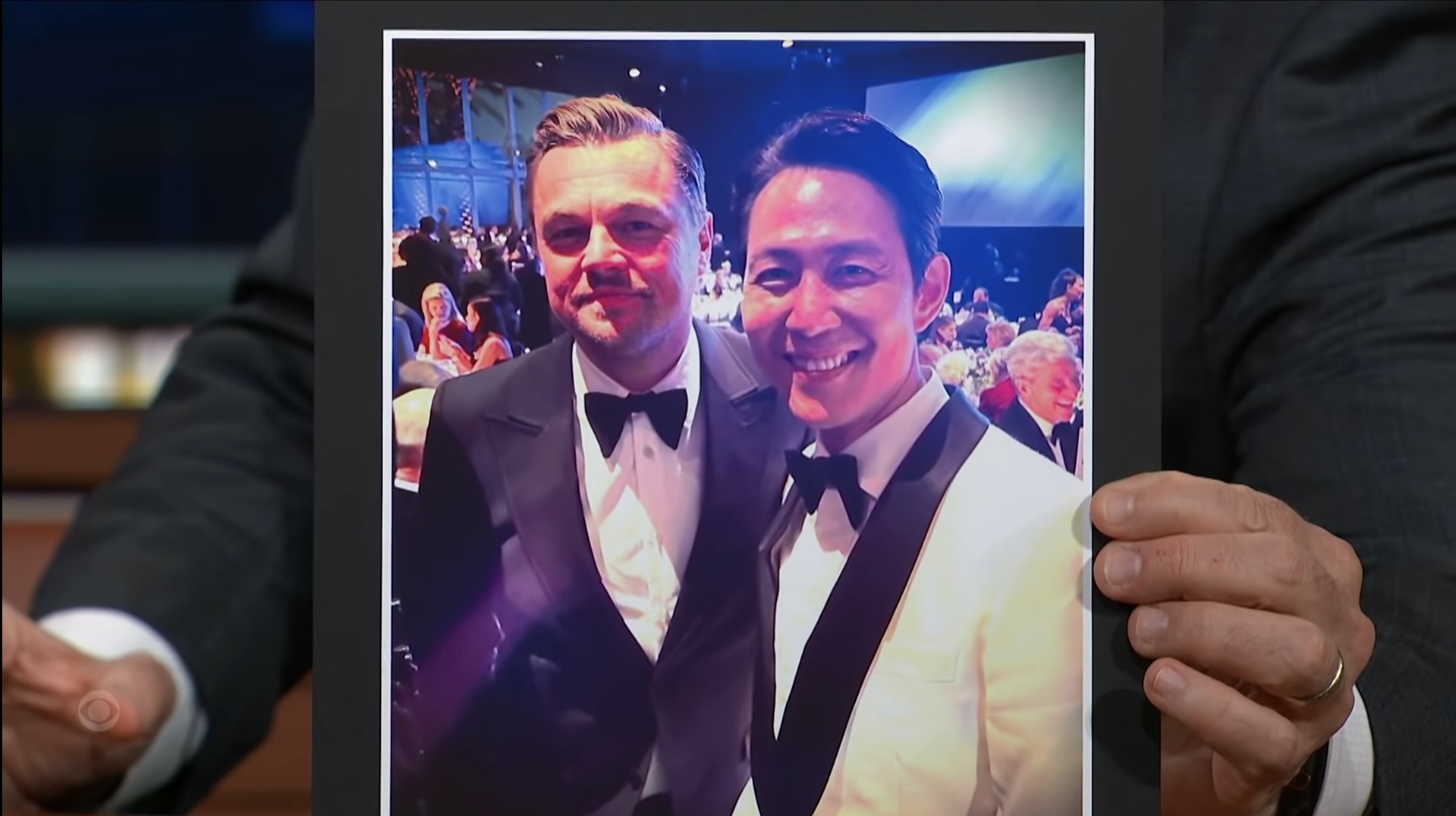 "이정재 씨, 레오나르도 디카프리오 같은 셀럽이 같이 사진 찍자고 하면 기분이 어때요?ㅎㅎ".JPG | 인스티즈