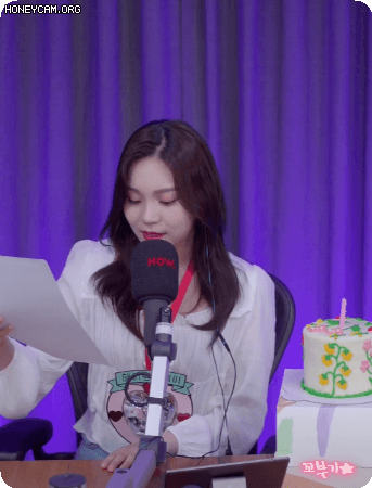 네이버나우 어벤걸스 보이는 오디오 여자친구 엄지.gif | 인스티즈