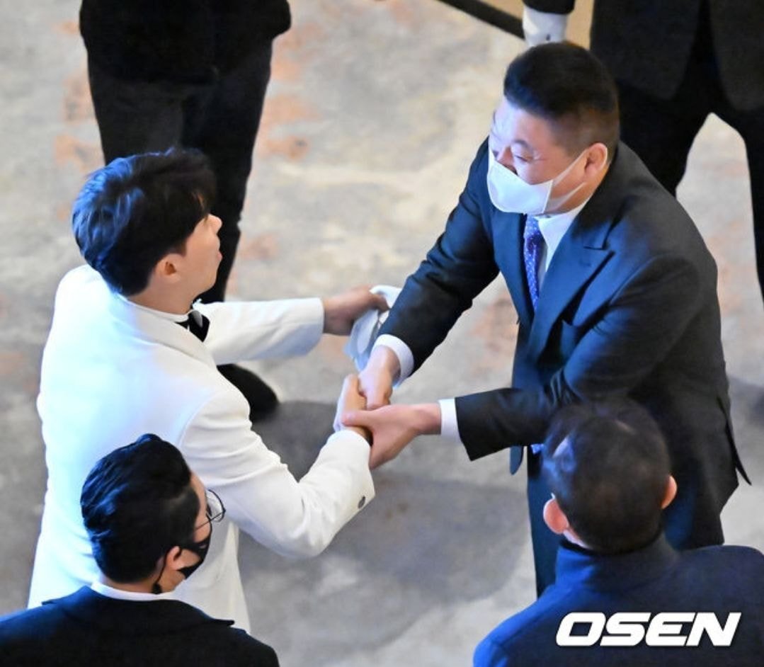 실시간 올라오고 있는 박수홍 결혼식 현장 사진 | 인스티즈