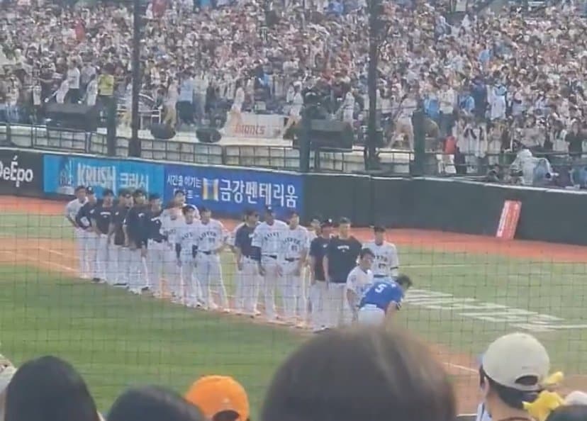 덕아웃 이미지