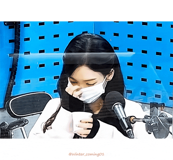 에스파 카리나의 귀여운 습관.gif | 인스티즈