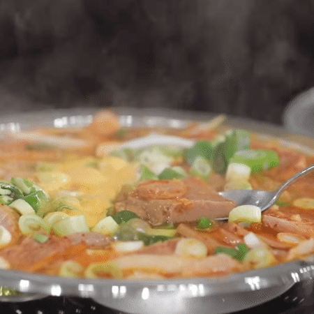 이 시간에 딱 좋은 부대찌개.gif | 인스티즈