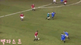 "왼발의 마법사"라이언 긱스 .gif | 인스티즈