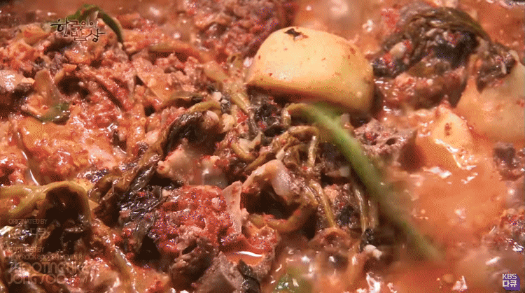 한국인의 밥상 감자탕.gif | 인스티즈