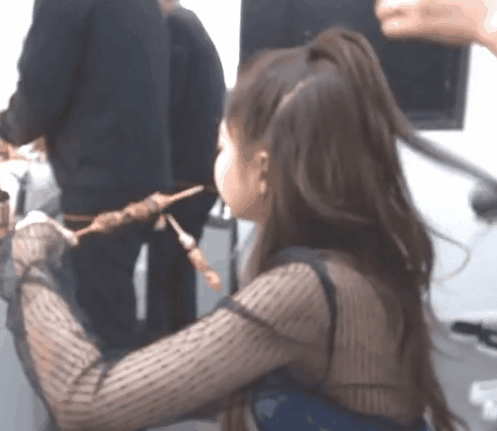 일본애니 같은 제니 볼륨감.jpgif | 인스티즈