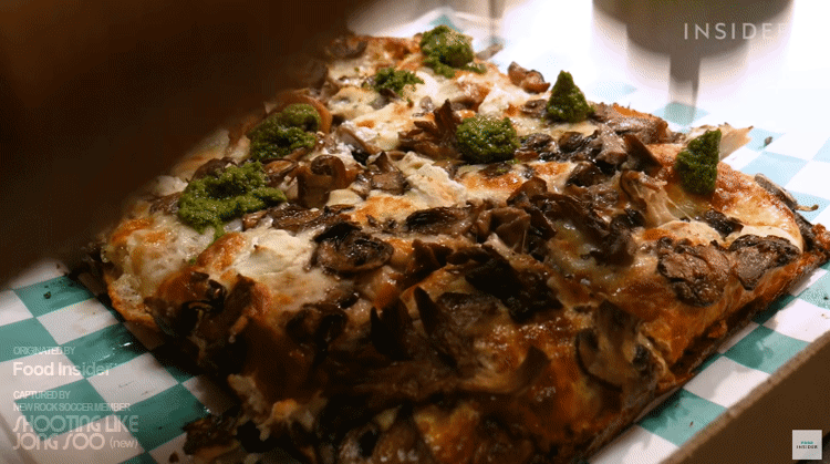 미국 마이, 사워도우로 만든 디트로이트 스타일 피자.gif | 인스티즈