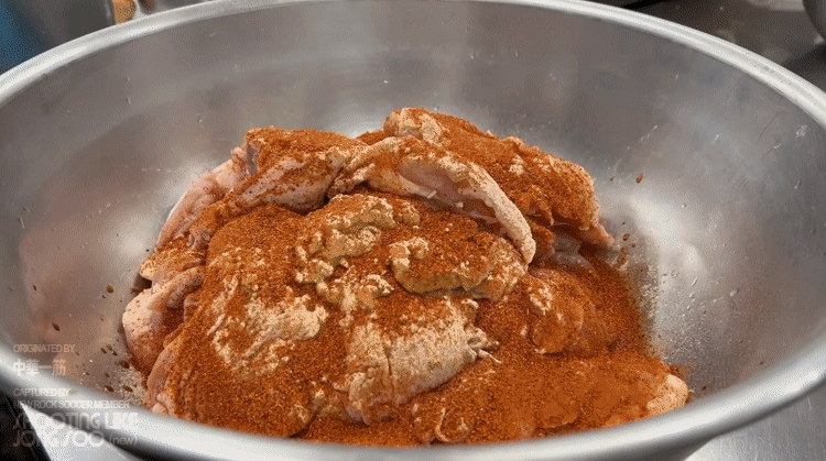 일본의 중식주방에서 만드는 화자오 후라이드 치킨.gif | 인스티즈