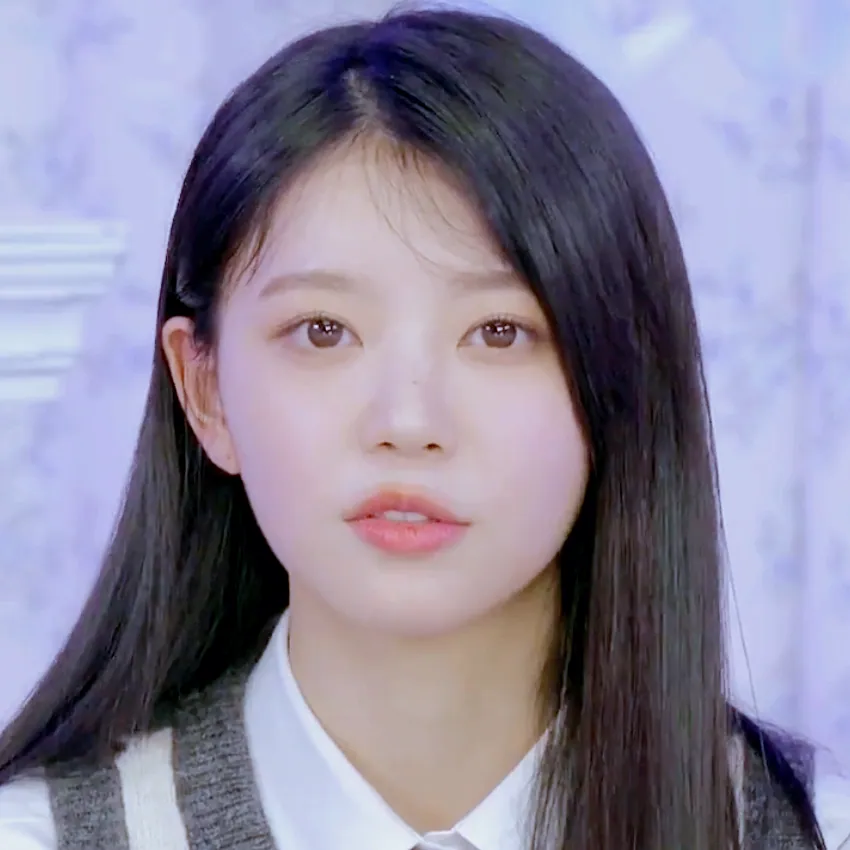 갓데뷔한 아일릿 공주 의상 찰떡인 멤버.gif | 인스티즈