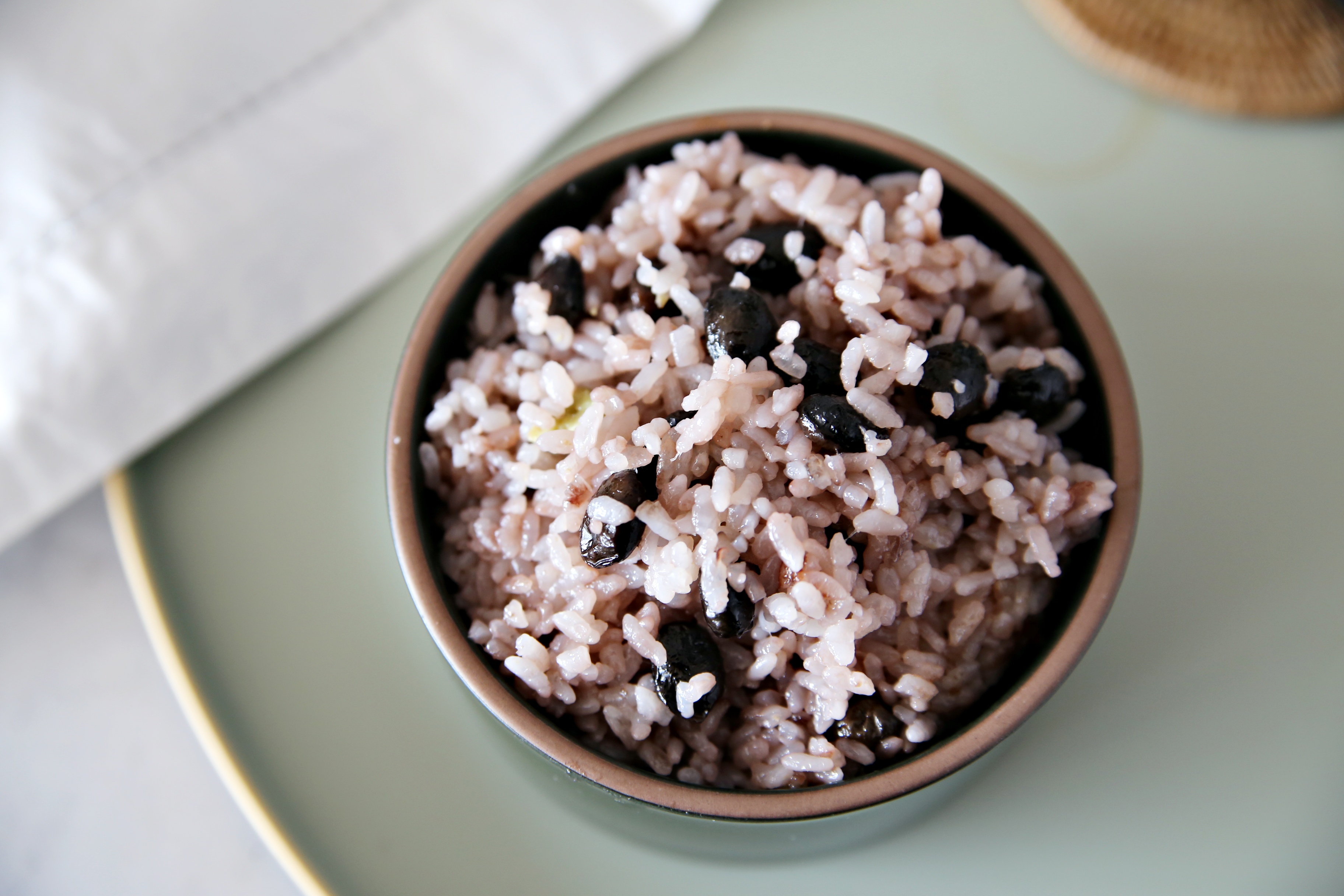 이 반찬이면 밥 몇공기 가능하시나요? | 인스티즈