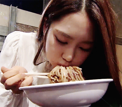 잘먹는 옴걸 지호.gif | 인스티즈